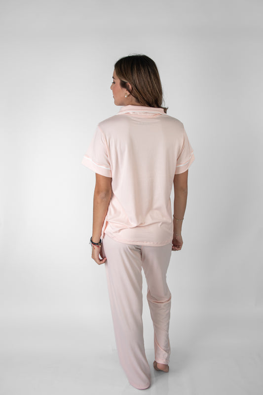 Rosalía/Camisa botones pantalon